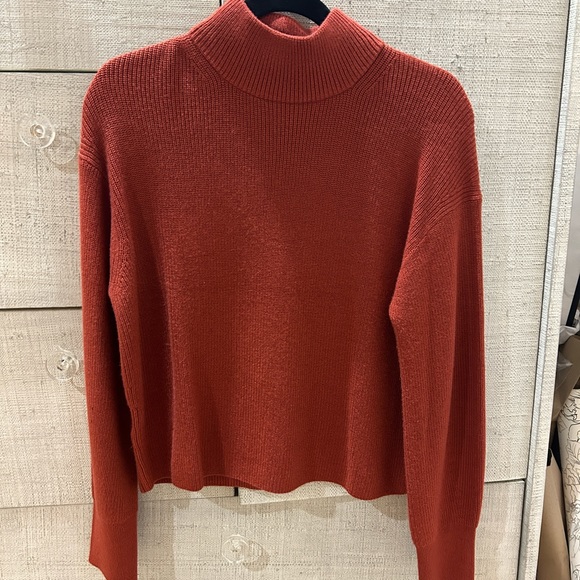 Lululemon turtleneck Sweater - Picture 3 of 3